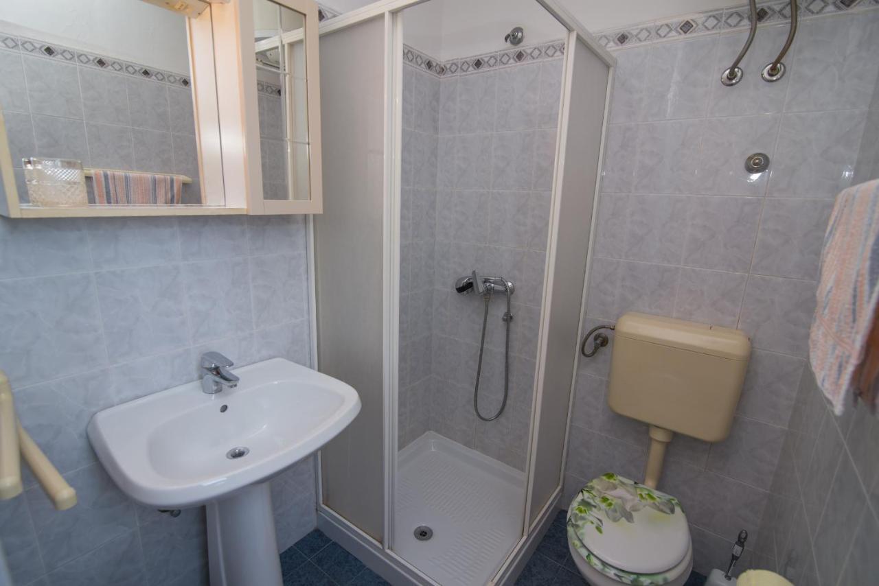 Ferienwohnung Nena Mali Lošinj Exterior foto