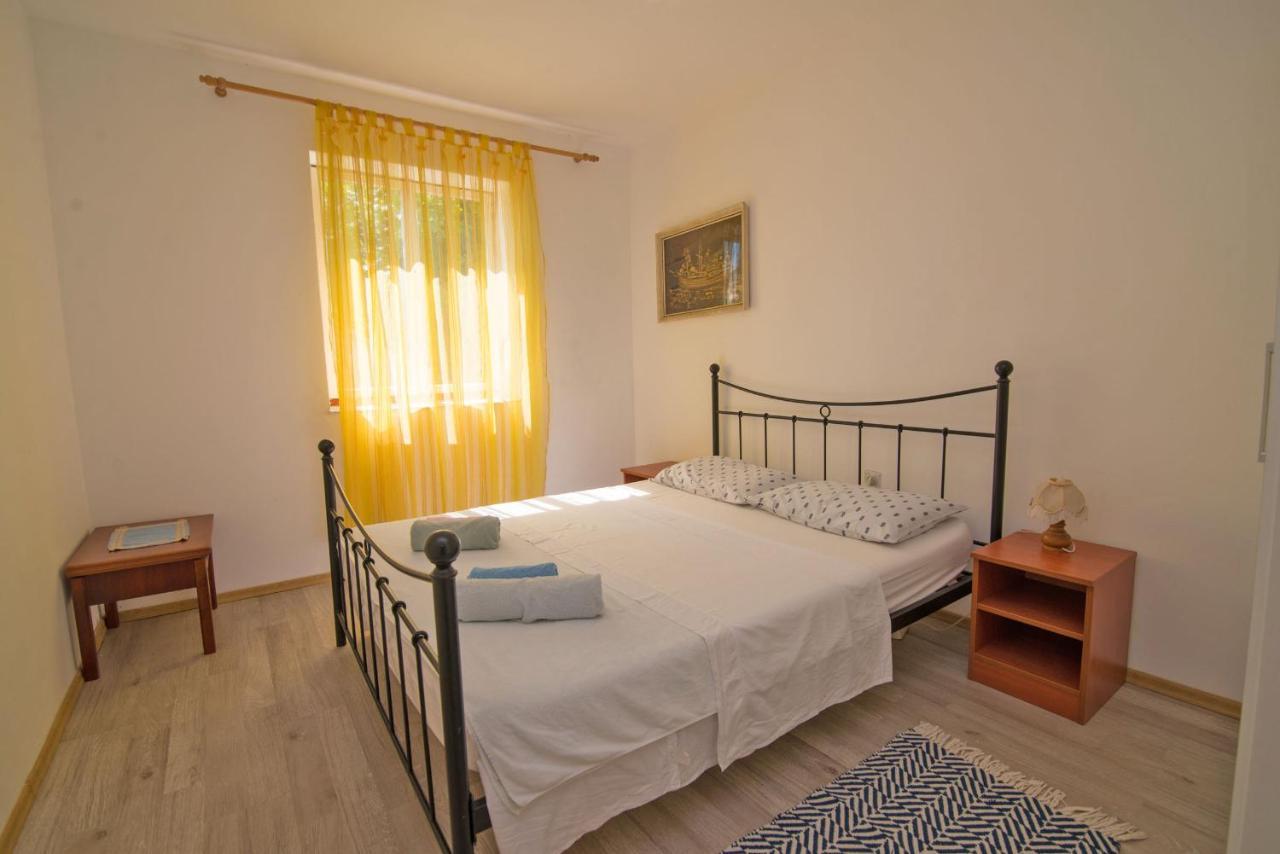 Ferienwohnung Nena Mali Lošinj Exterior foto