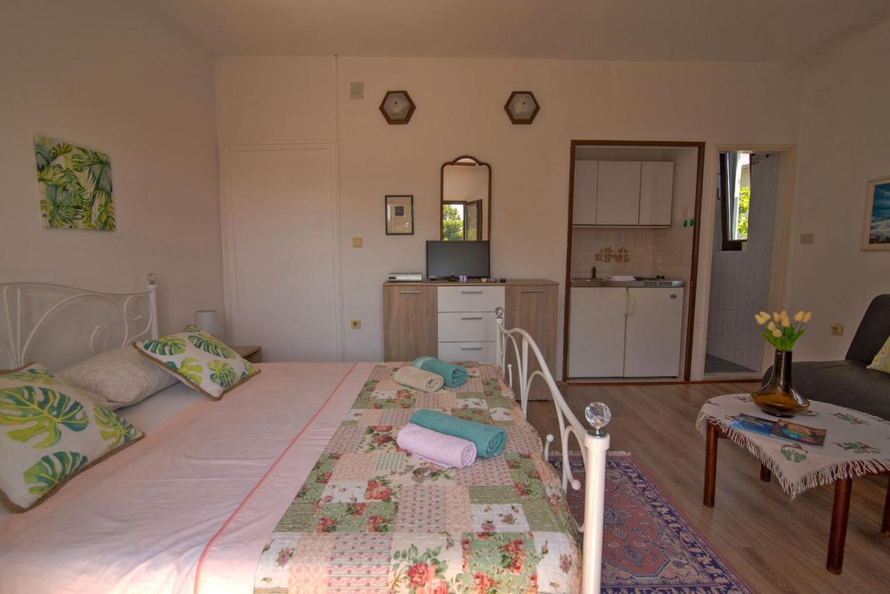 Ferienwohnung Nena Mali Lošinj Exterior foto